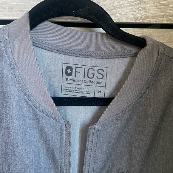 Figs scrub Jacket - Picture 6 of 7
